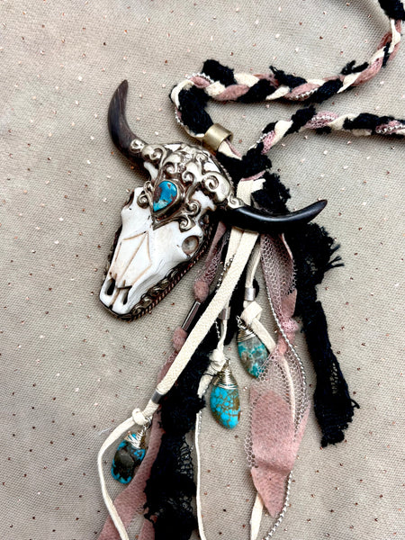 Longhorn Pendant Braid - Lace