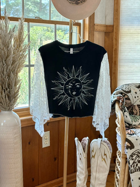 Vintage Sunburst- Lace Graphic Kimono Tee