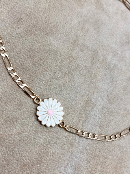 Daisy Solitaire Necklace
