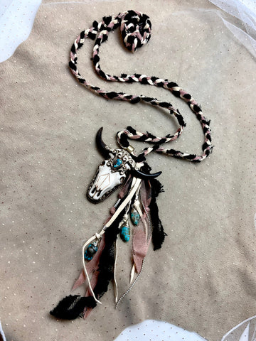 Longhorn Pendant Braid - Lace