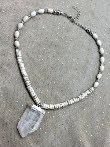 Crystal Pendant Collar
