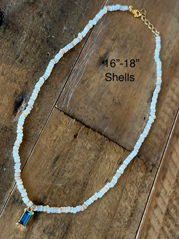 puka emerald necklace- natural